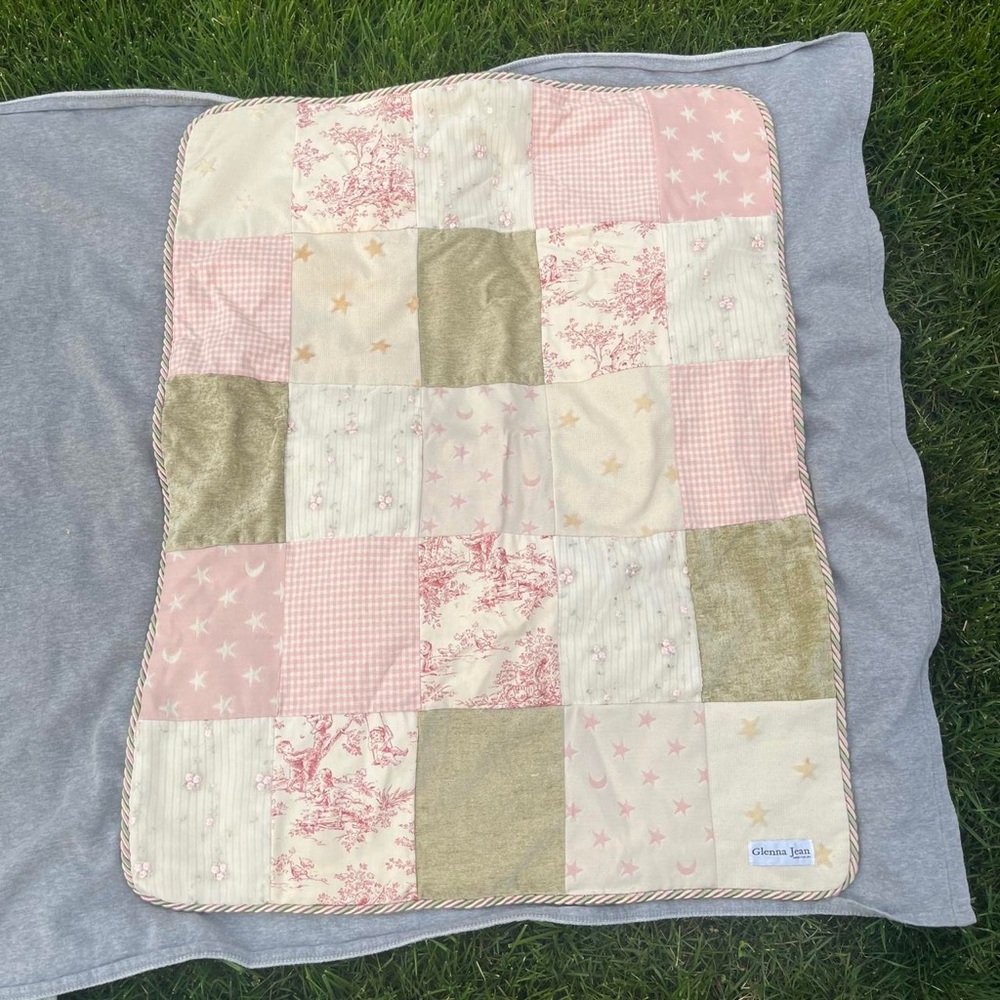 Vintage Glenna Jean pink patchwork baby blanket rope trim made in USA quilt